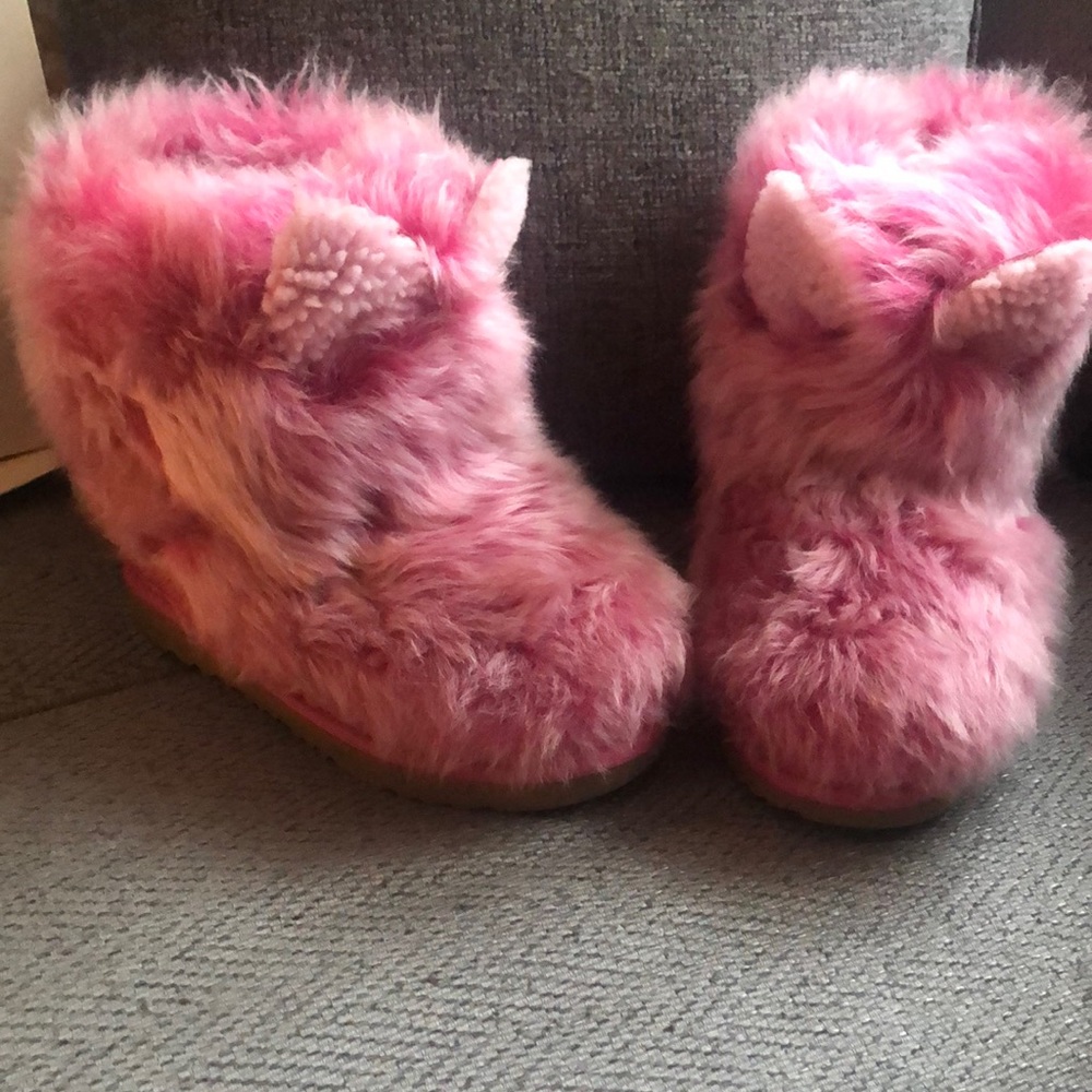 Ugg Pinkipuff Classic II Boot